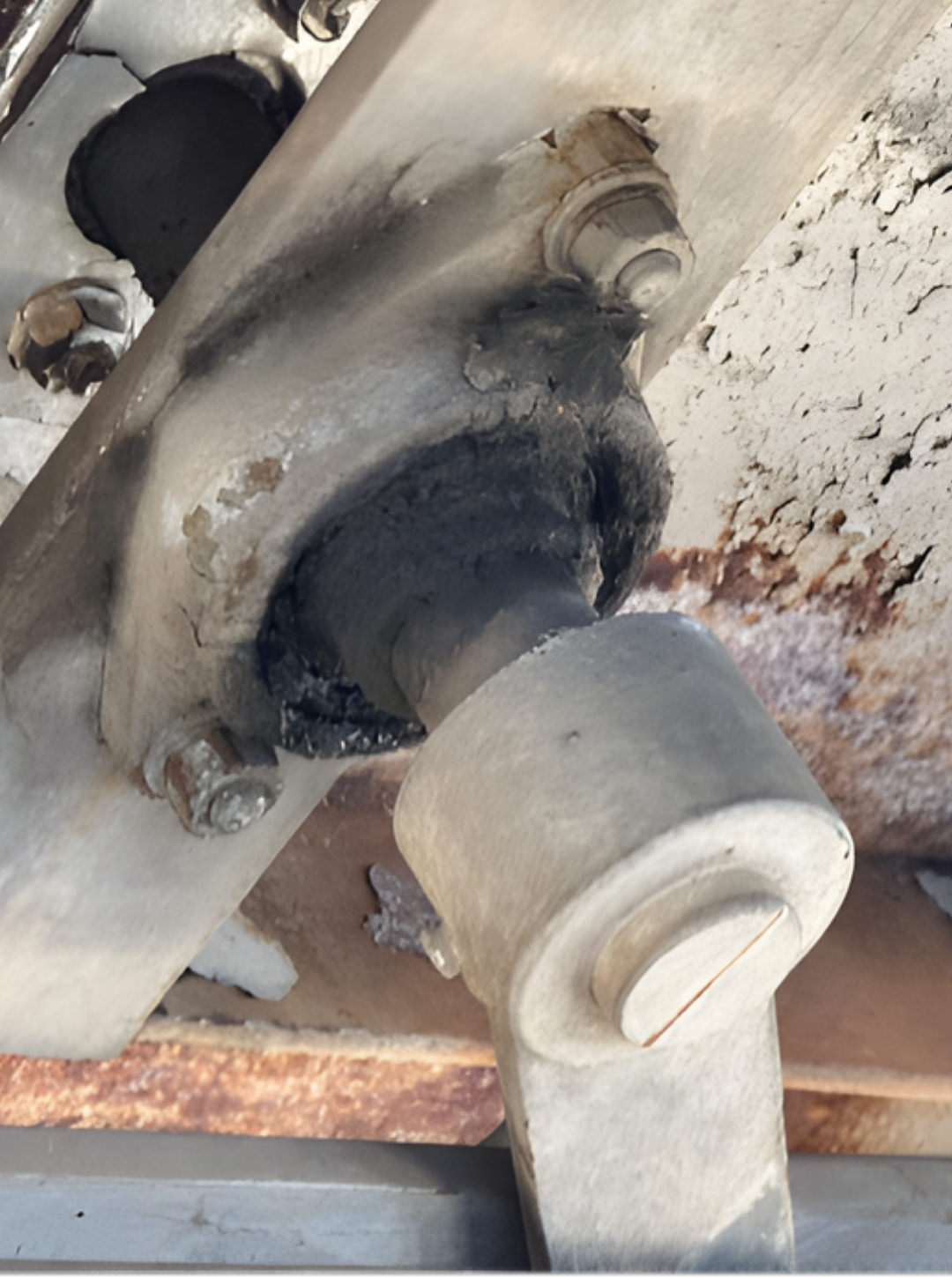 GRAPHALLOY flange block application